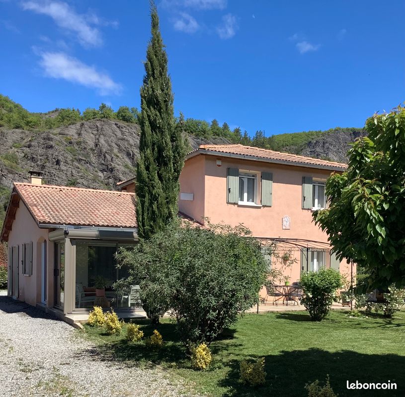 Maison 5 pièces 171 m² · à La Saulce · 171 m² · 470 000 €