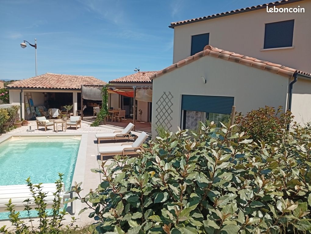 Maison 5 pièces 138 m² · à Fleury · 138 m² · 448 000 €