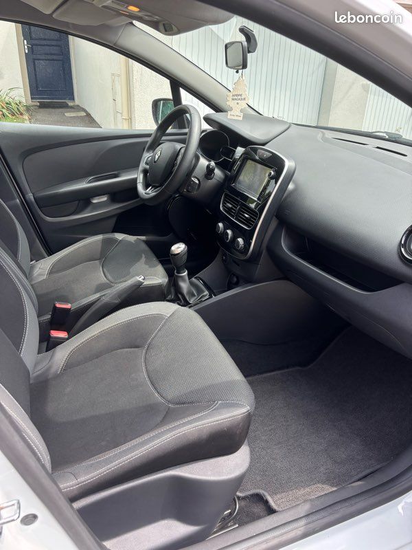 Renault Clio 4 (image 14)