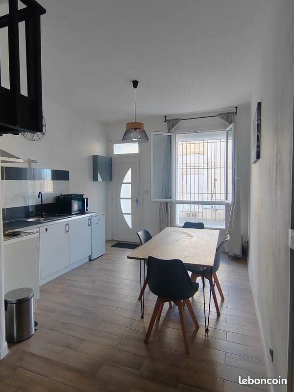 Appartement 1 pièce 40 m² · à Nîmes · 40 m² · 550 €/mois