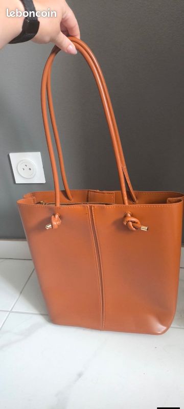 Sac à main marron (image 1)