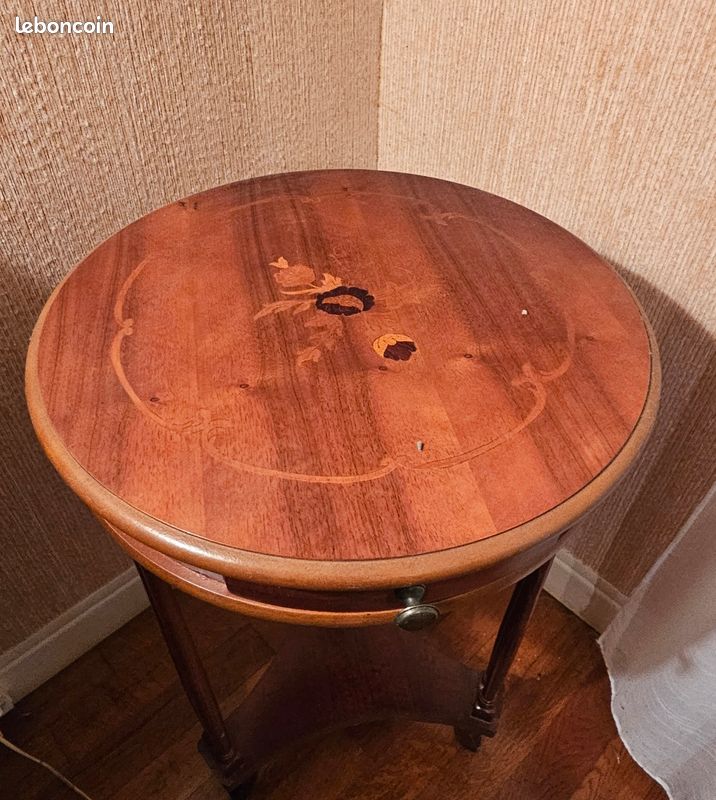 Table de chevet, guéridon avec motif fleurs (image 2)