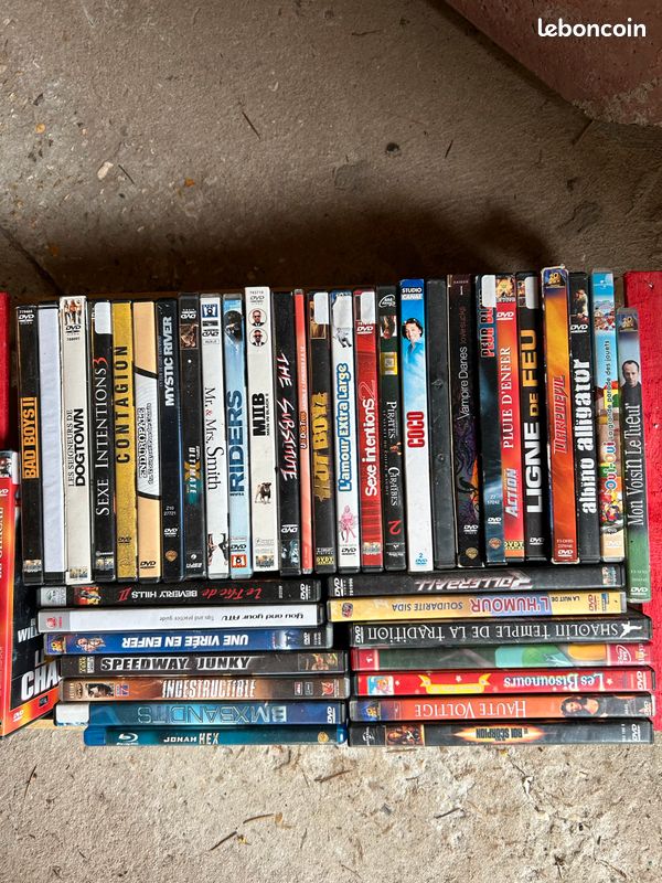 Lot de 50 DVD (image 1)