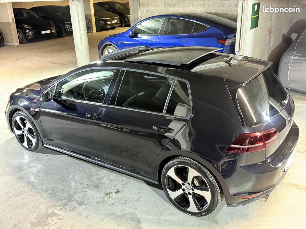 VOLKSWAGEN GOLF 7 VII GTI 2.0L TSI 220 - DSG 6 - 1ère main / Faible Kms (image 19)