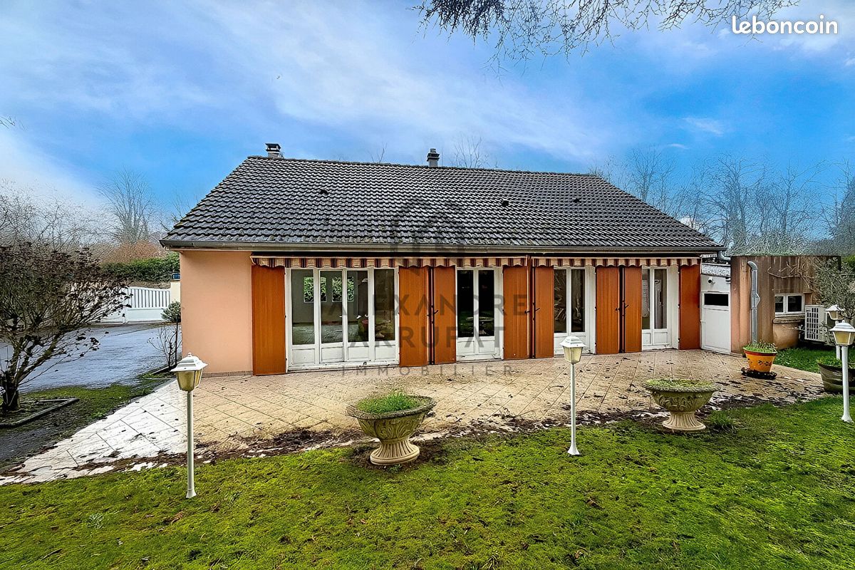 Maison 5 pièces 93 m² · à Varennes-Jarcy · 93 m² · 359 000 €