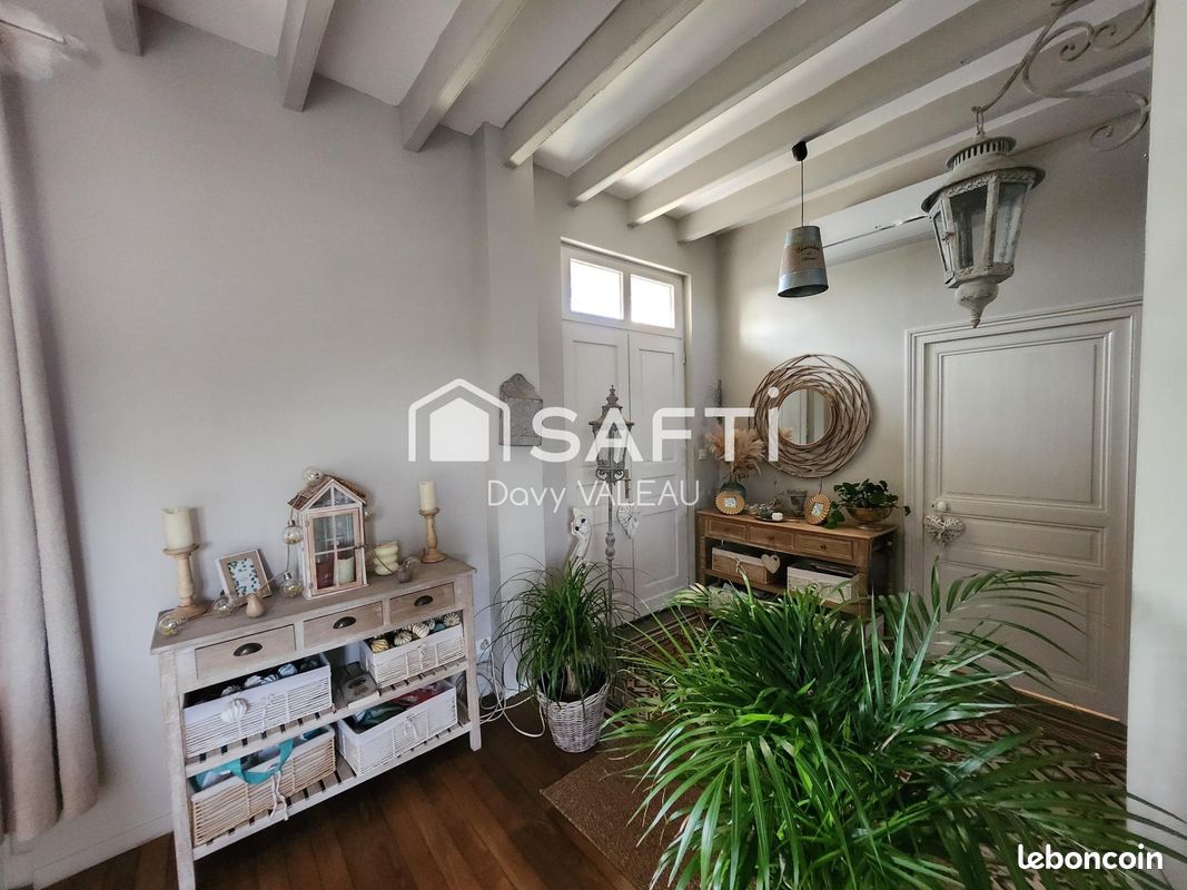 Maison 6 pièces 192 m² · à Saint-Jean-d'Hermine · 192 m² · 347 400 €
