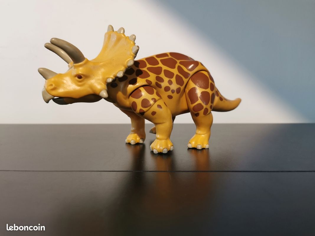 Playmobil dinosaure 3 tricératops (image 1)