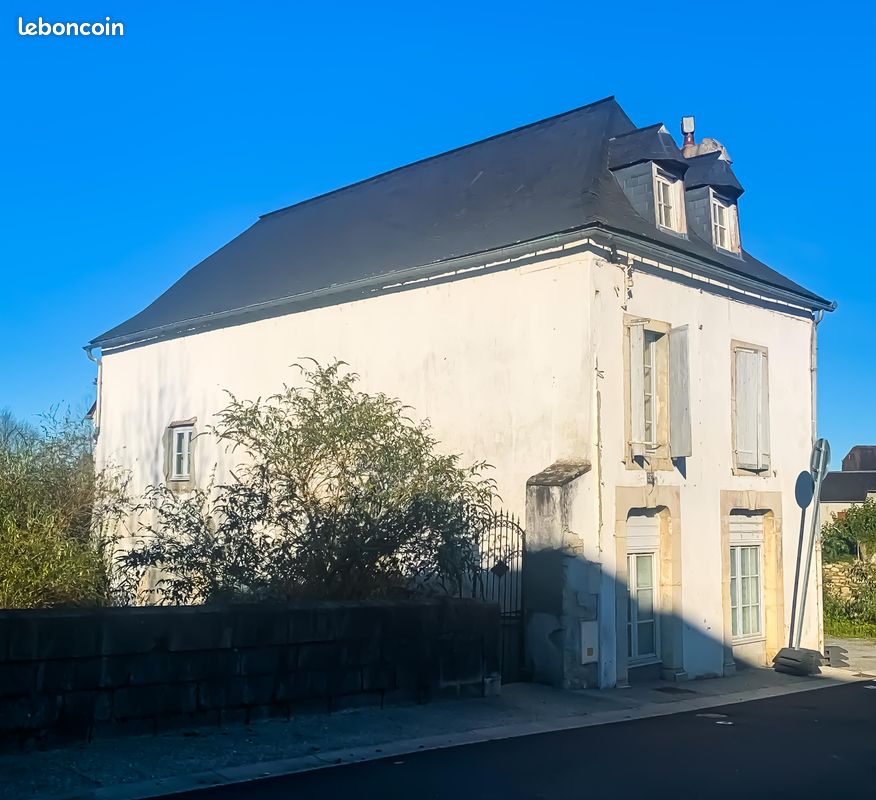 Maison 5 pièces 150 m² · à Oloron-Sainte-Marie · 150 m² · 136 250 €