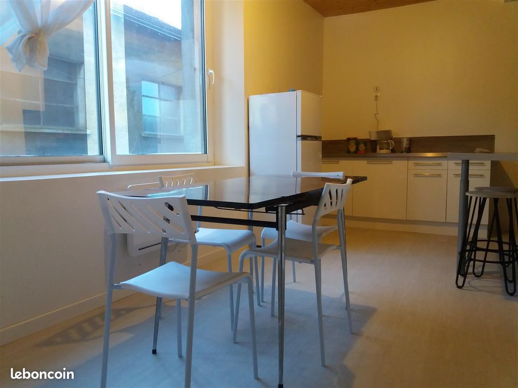 Appartement 2 pièces 60 m² · à Châteauroux · 60 m² · 700 €