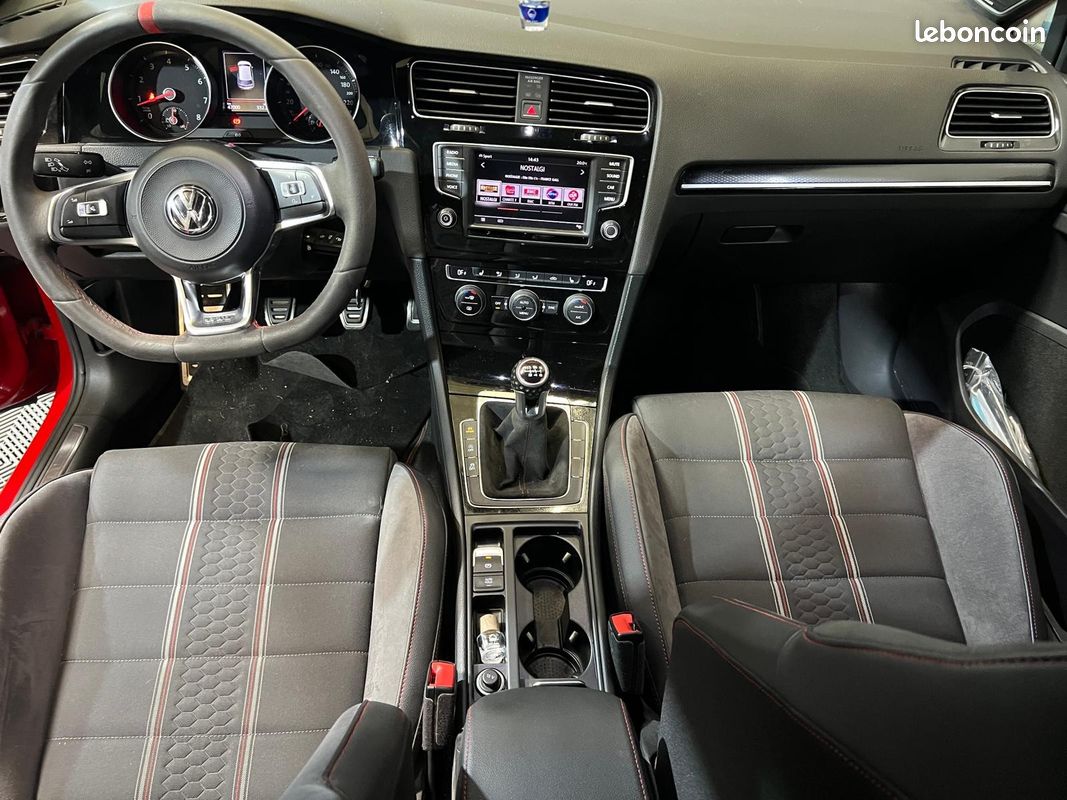 VOLKSWAGEN GOLF VII 2.0L TSI 265CH GTI Clubsport (image 11)