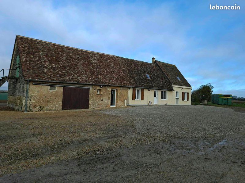 Maison 4 pièces 115 m² · à Saint-Longis · 115 m² · 720 €/mois