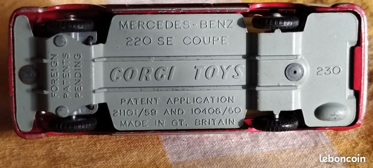 Corgi Toys 230 – Mercedes-Benz 220 SE Coupé, Miniature D’occasion UK