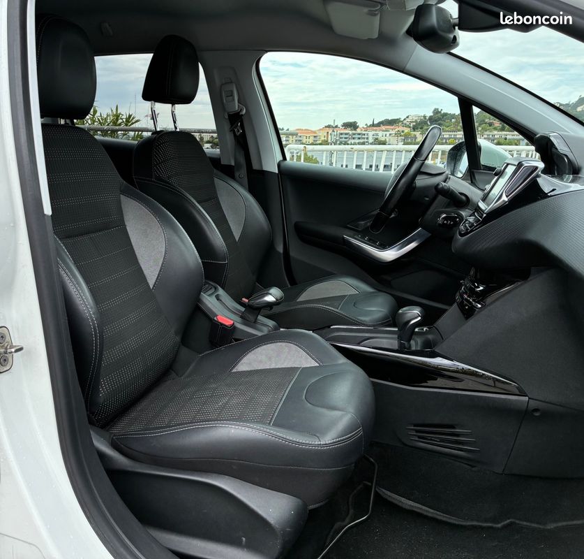 PEUGEOT 2008 1.5 BLUEHDI 120CH - ALLURE BUSINESS - BVa (image 7)