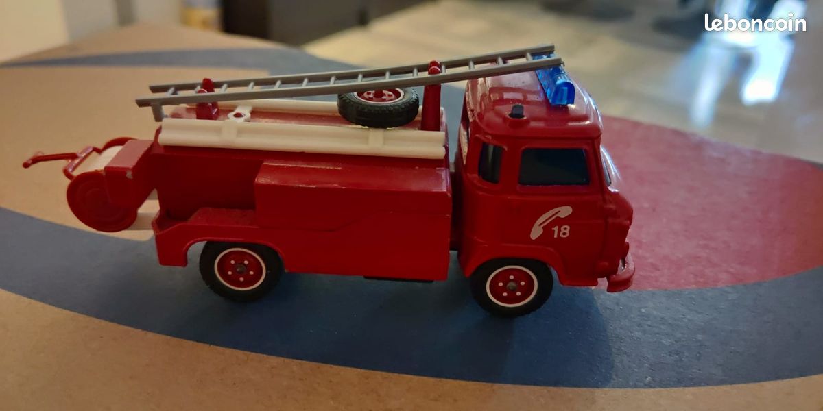 Camion jouet Saviem sg 4 (image 2)