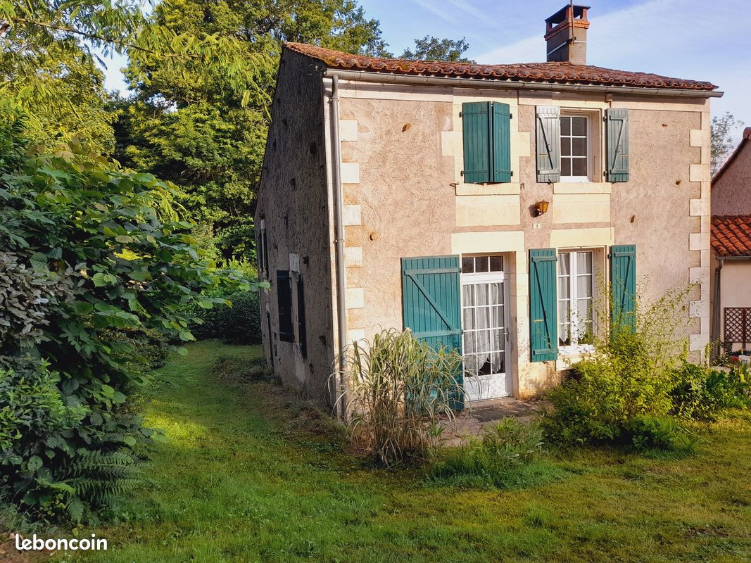 Maison 5 pièces 110 m² · à Saint-Cyr-des-Gâts · 110 m² · 125 000 €