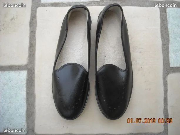 Chaussures noir confort souples neuves P 41 (image 1)