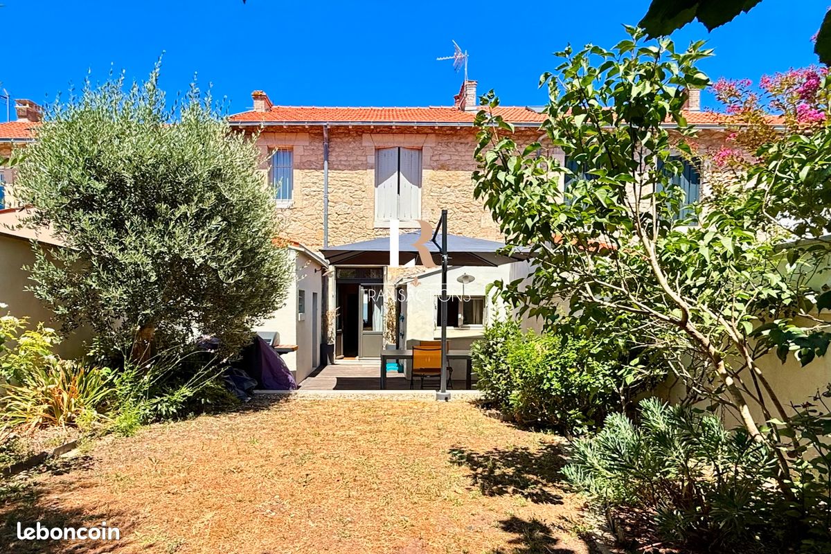 Maison 4 pièces 93 m² · à La Rochelle · 93 m² · 650 000 €