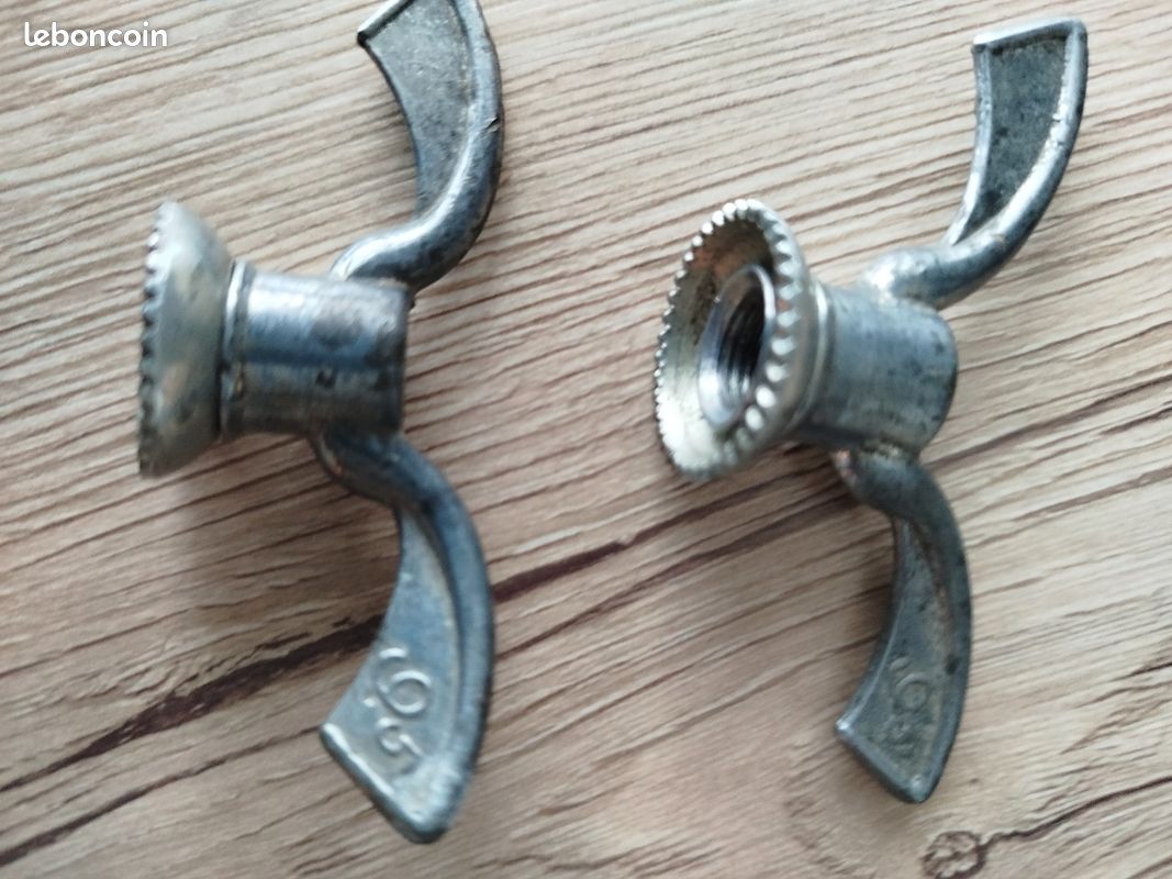 Écrous Papillon Avant BELL Pour Vélo Ancien Années 40-50 - Filetage 8mm - Occasion