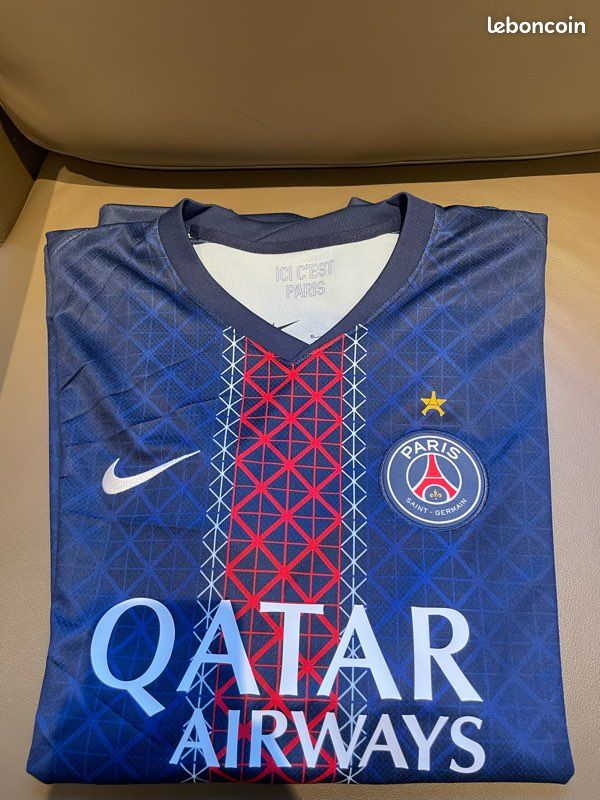 Maillot psg étoile badge et flocage LDC Vêtements