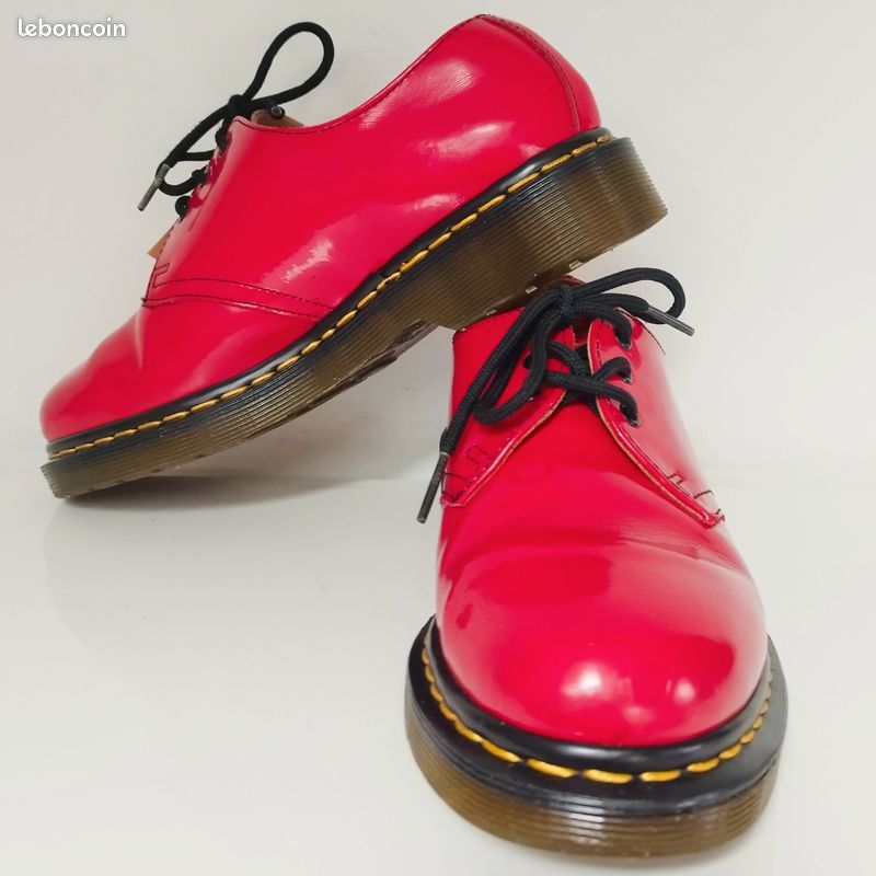 Dr Martens 1461 rouge vernis basses pointure 38 Uk Chaussures