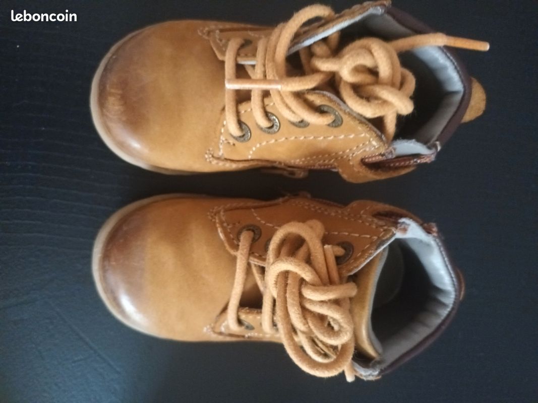 Chaussures bébé taille 20 (image 2)