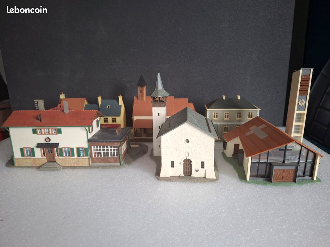 Maquette Maison MKD HO échelle 1/87 – Boutique N°615 – Train électrique – Boîte à Monter
