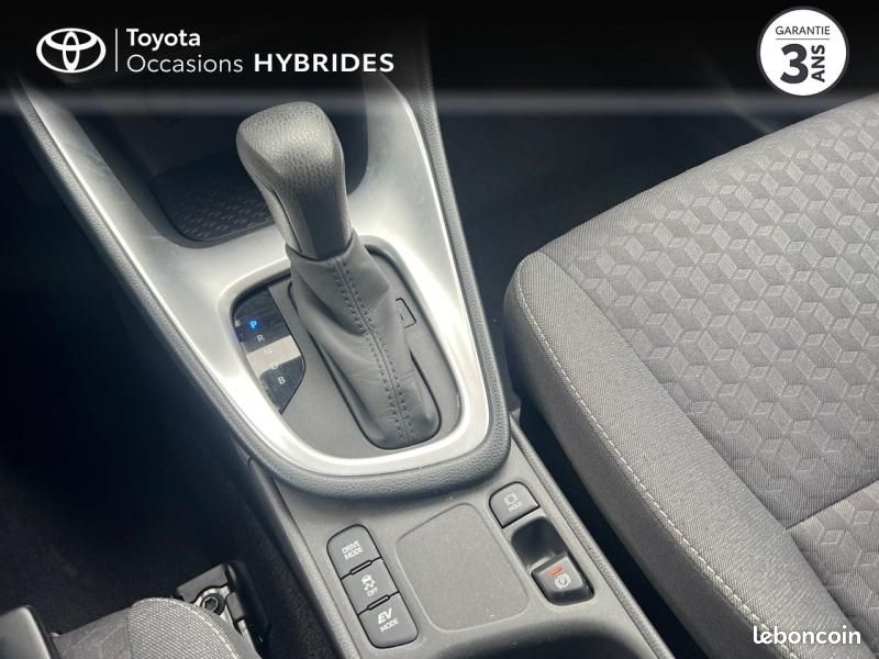Toyota Yaris 116h Design 5p MY22 (image 24)