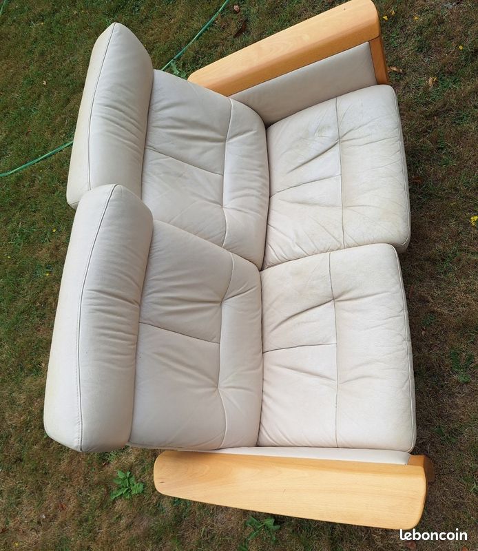 Vends canapé stressless deux places en cuir (image 2)
