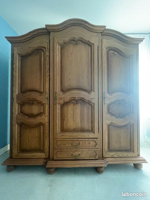 Meuble en bois (image 1)