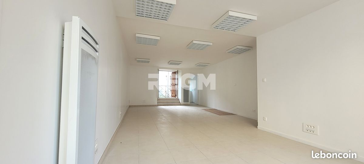 Immeuble 6 pièces 102 m² · à Chaumont · 102 m² · 115 000 €