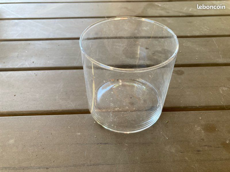 Objet décoratif en verre (image 2)
