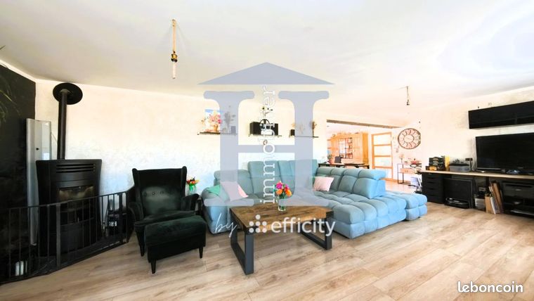 Maison 7 pièces 195 m²