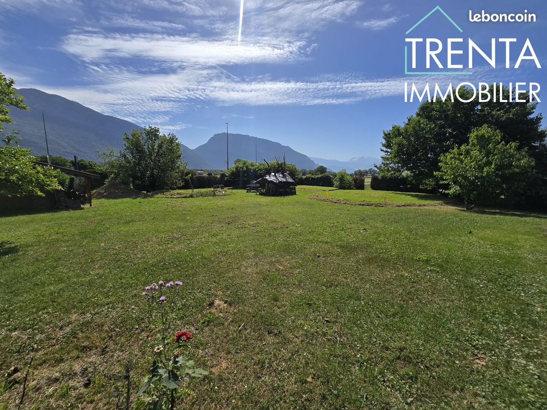 Terrain 595 m² · à Noyarey · 595 m² · 89 000 €