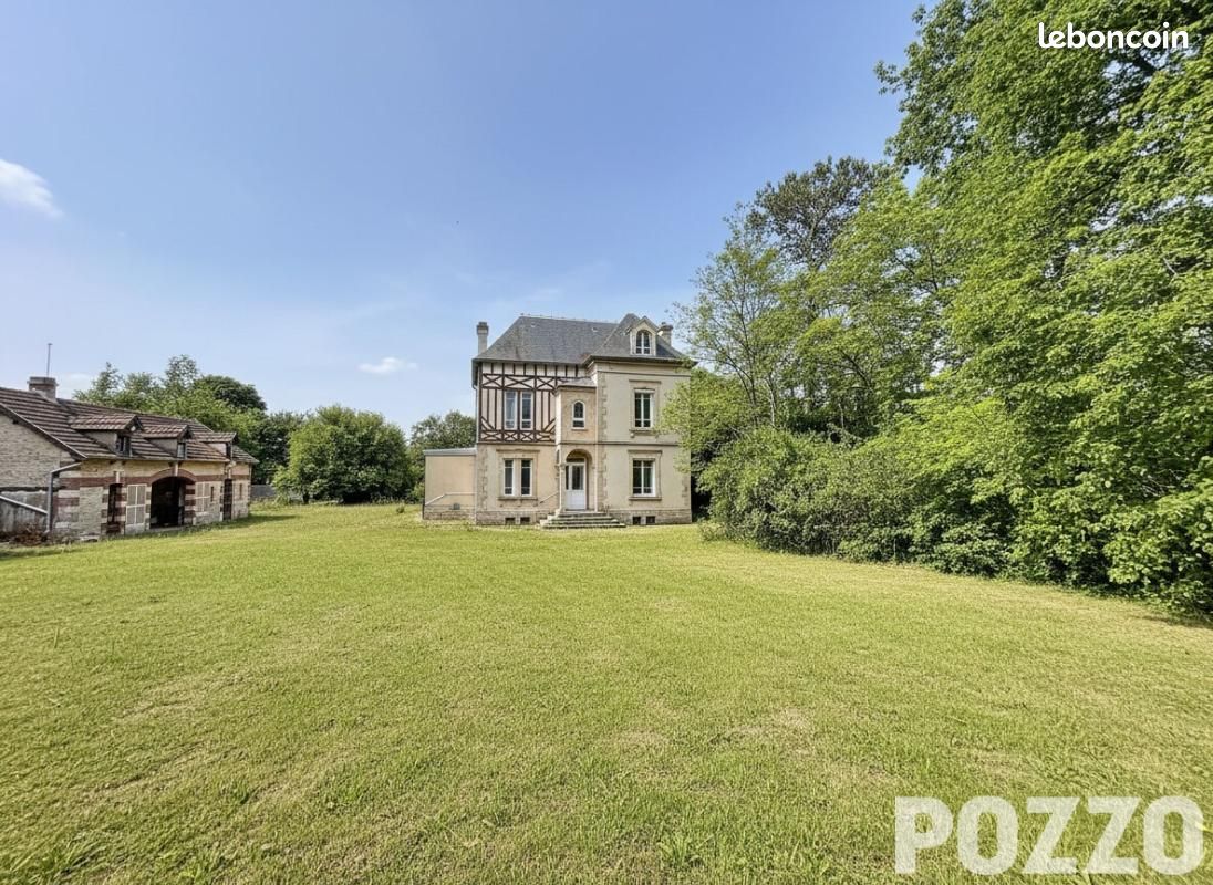 Maison 8 pièces 157 m² · à Douvres-la-Délivrande · 157 m² · 735 000 €