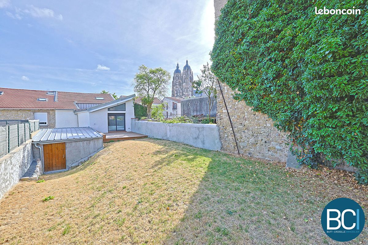 Appartement 4 pièces 150 m² · à Saint-Nicolas-de-Port · 150 m² · 246 000 €