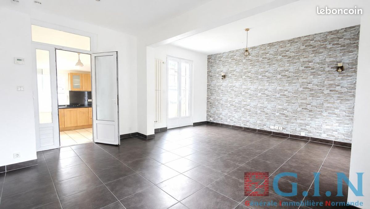 Maison 5 pièces 84 m² · à Saint-Aubin-Épinay · 84 m² · 170 500 €