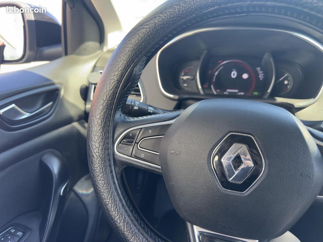 RENAULT MEGANE Mégane Estate 1.3 TCe - 140 - ESTATE BREAK Business PHASE 1 (image 27)