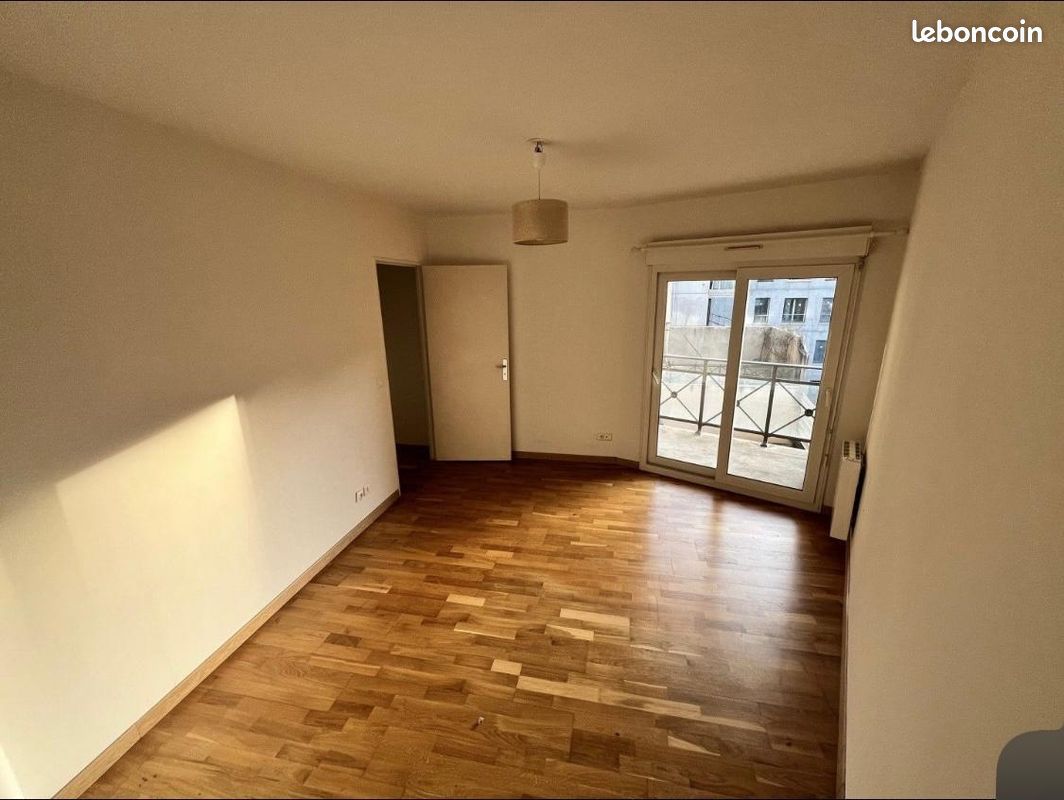 Appartement 2 pièces 47 m² · à Suresnes · 47 m² · 1 250 €/mois