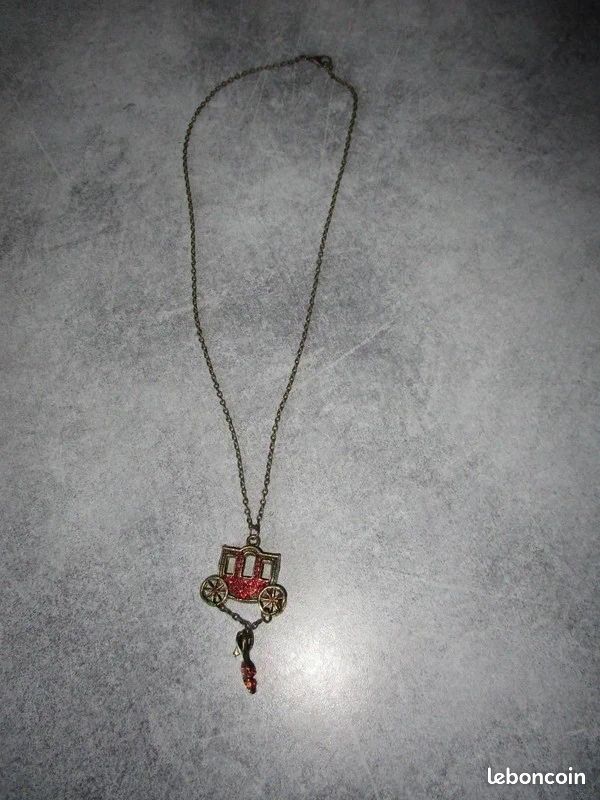 Lot de 4 colliers fantaisie et 1 pendentif à perles noires (image 4)