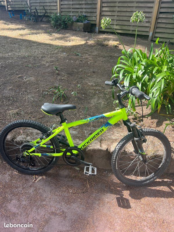 VTT enfant ROCKRIDER ST 500 20 pouces 6-9 ans Jaune Fluo Vélos