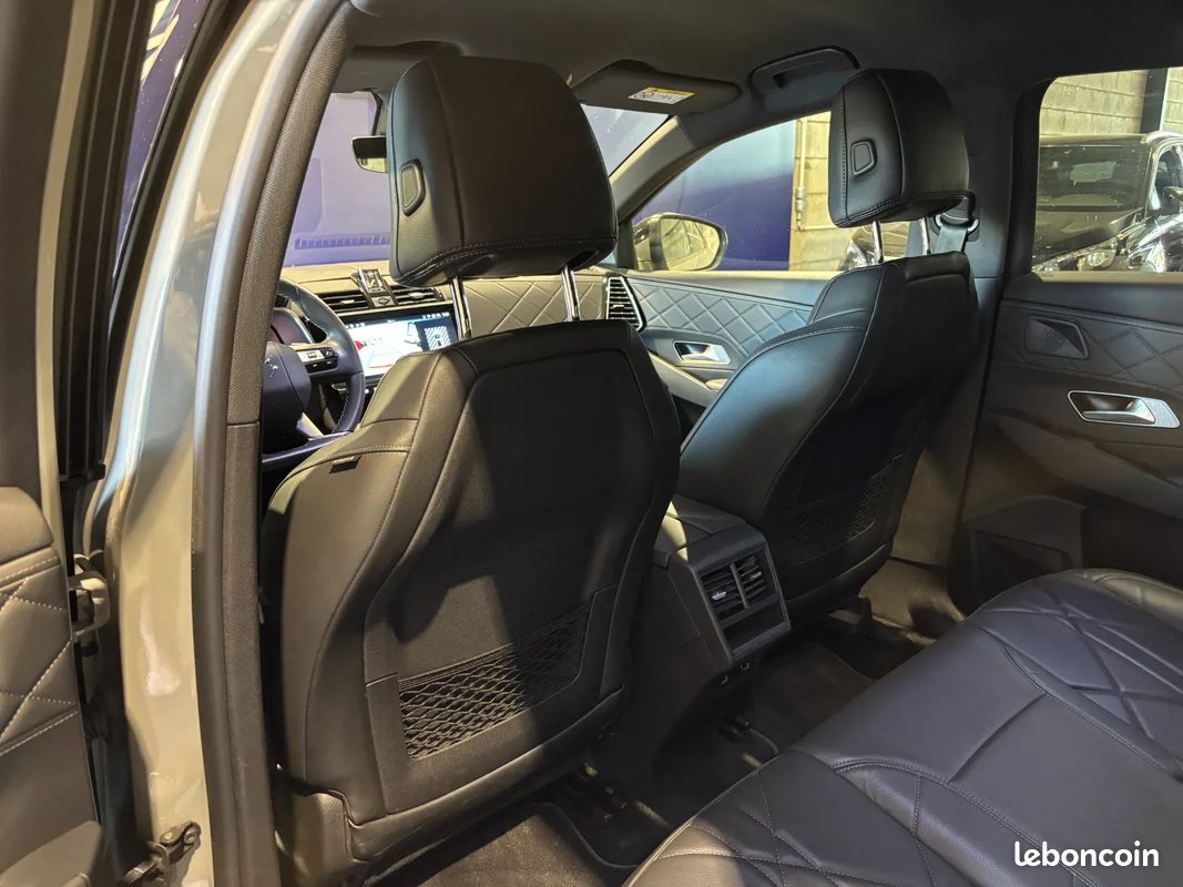 DS DS 7 E-TENSE 225ch Bastille - Origine France / CarPlay / Suivi complet / Caméra 360° / Hayon électrique et main libre / Keyless Go / Gris Laqué / Pack Drive Assist (image 28)
