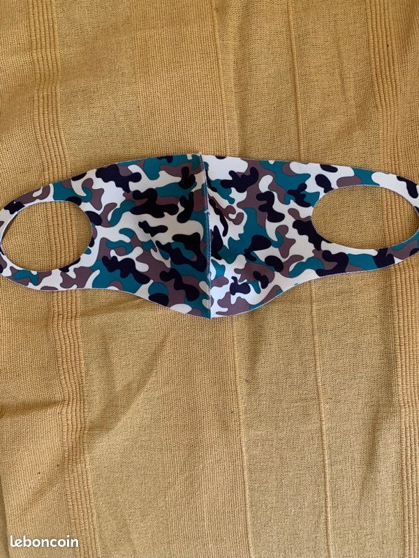 Masque treillis militaire (image 1)