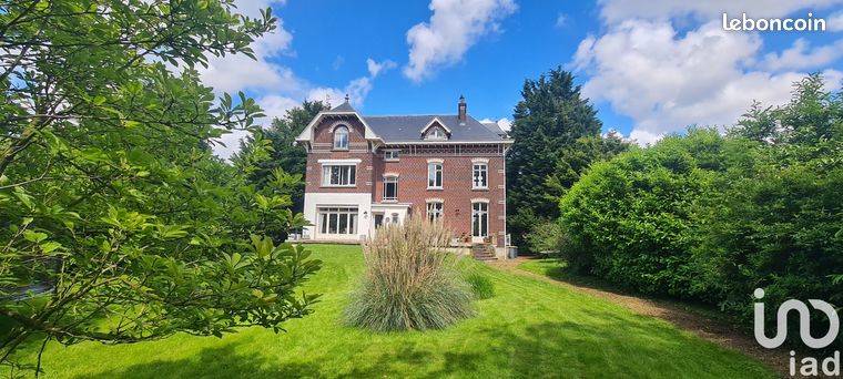 Maison 10 pièces 248 m²