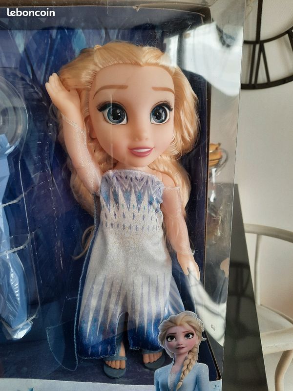 Poupée Elsa reine des neiges (image 3)