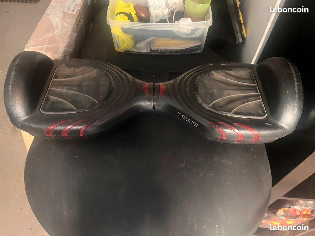 Over blade t-slide (image 1)