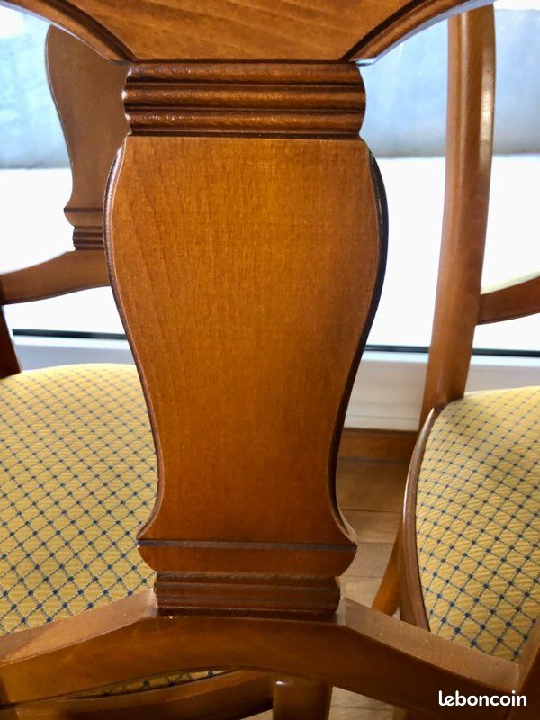 Lot 4 chaises (image 4)
