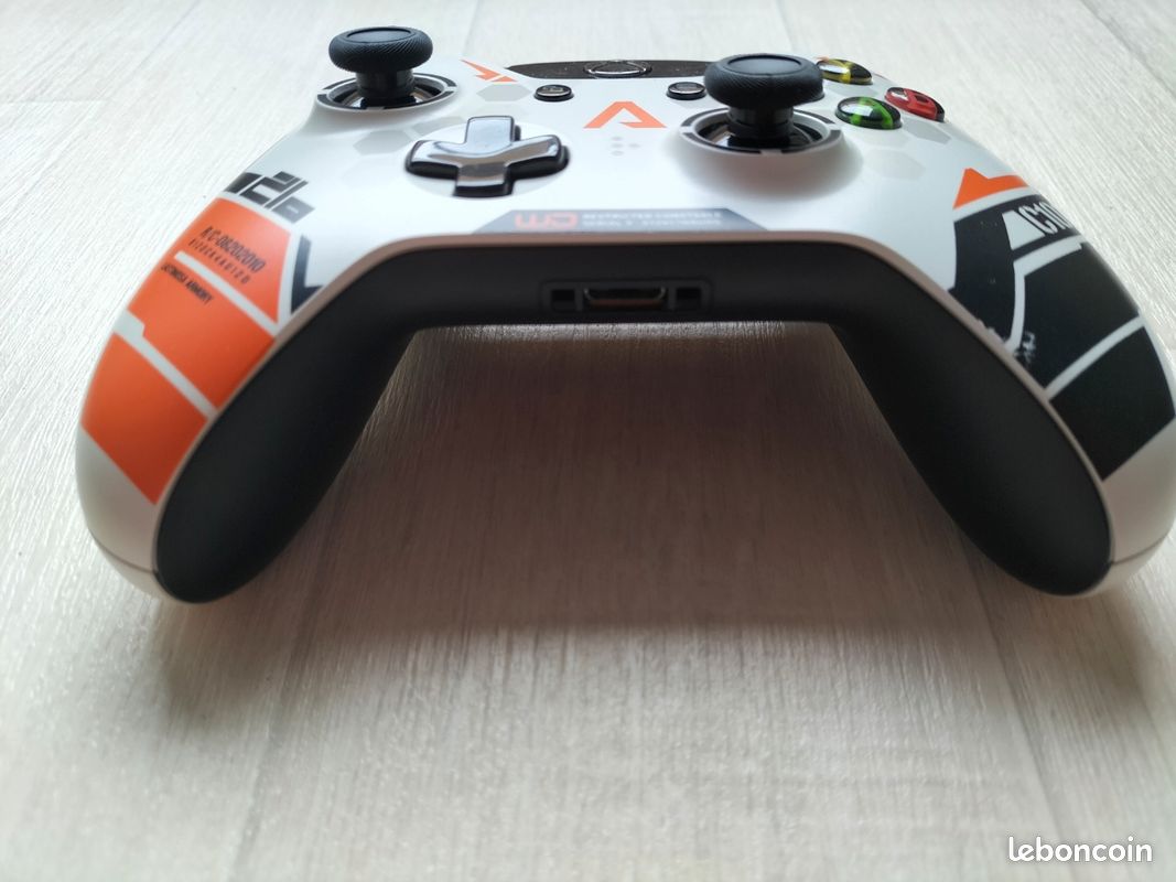 neuve} Manette XBOX SERIES Modèle SHOCK BLUE - Consoles