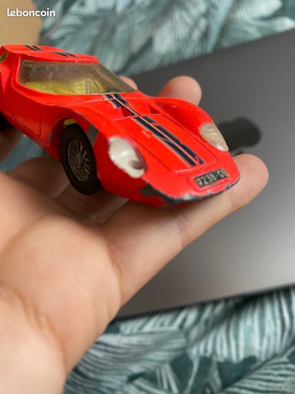 Voiture Miniature 1/43 Renault R8 - Dunk Y Toys - Modèle 517 - Occasion
