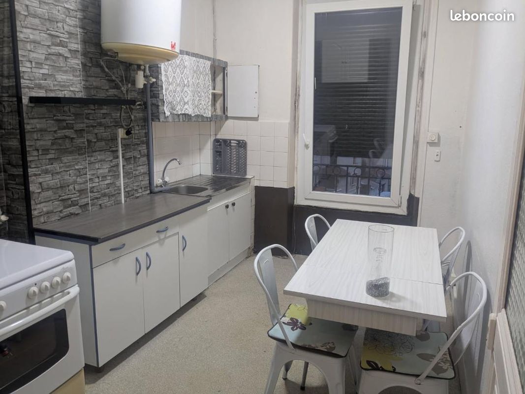Appartement 3 pièces 35 m² · à Saint-Étienne · 35 m² · 350 €/mois