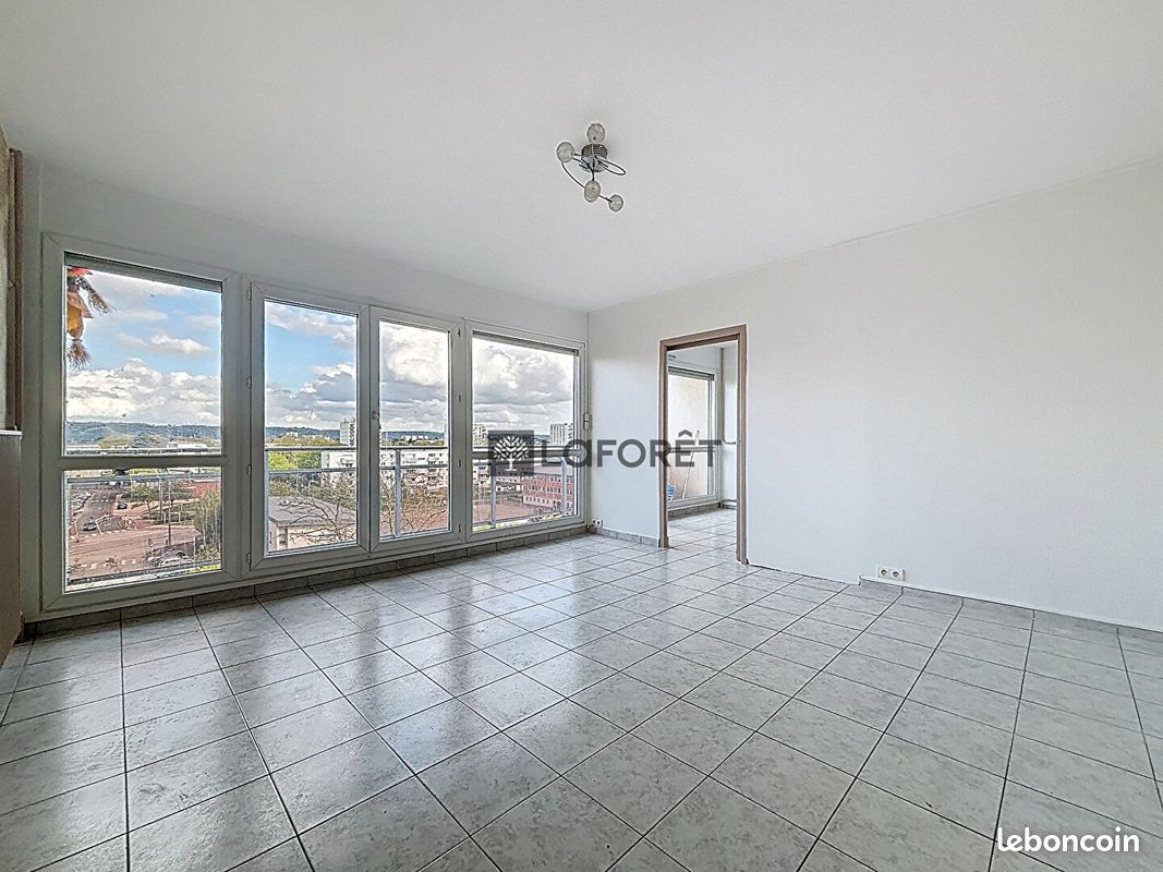 Appartement 4 pièces 80 m² · à Le Petit-Quevilly · 80 m² · 97 000 €